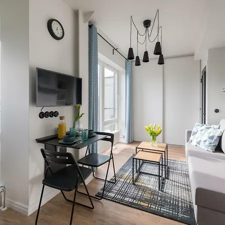 דירה Terrace Avangard - Large Private Roof Terrace טאלין